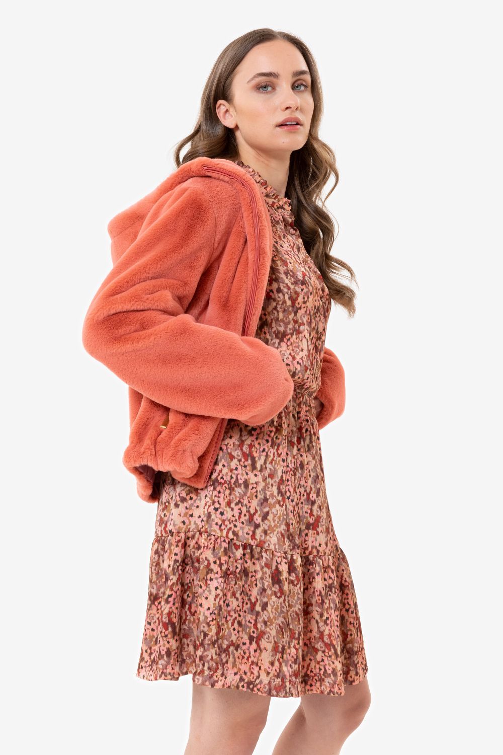 Manteau femme court rose en teddy doux