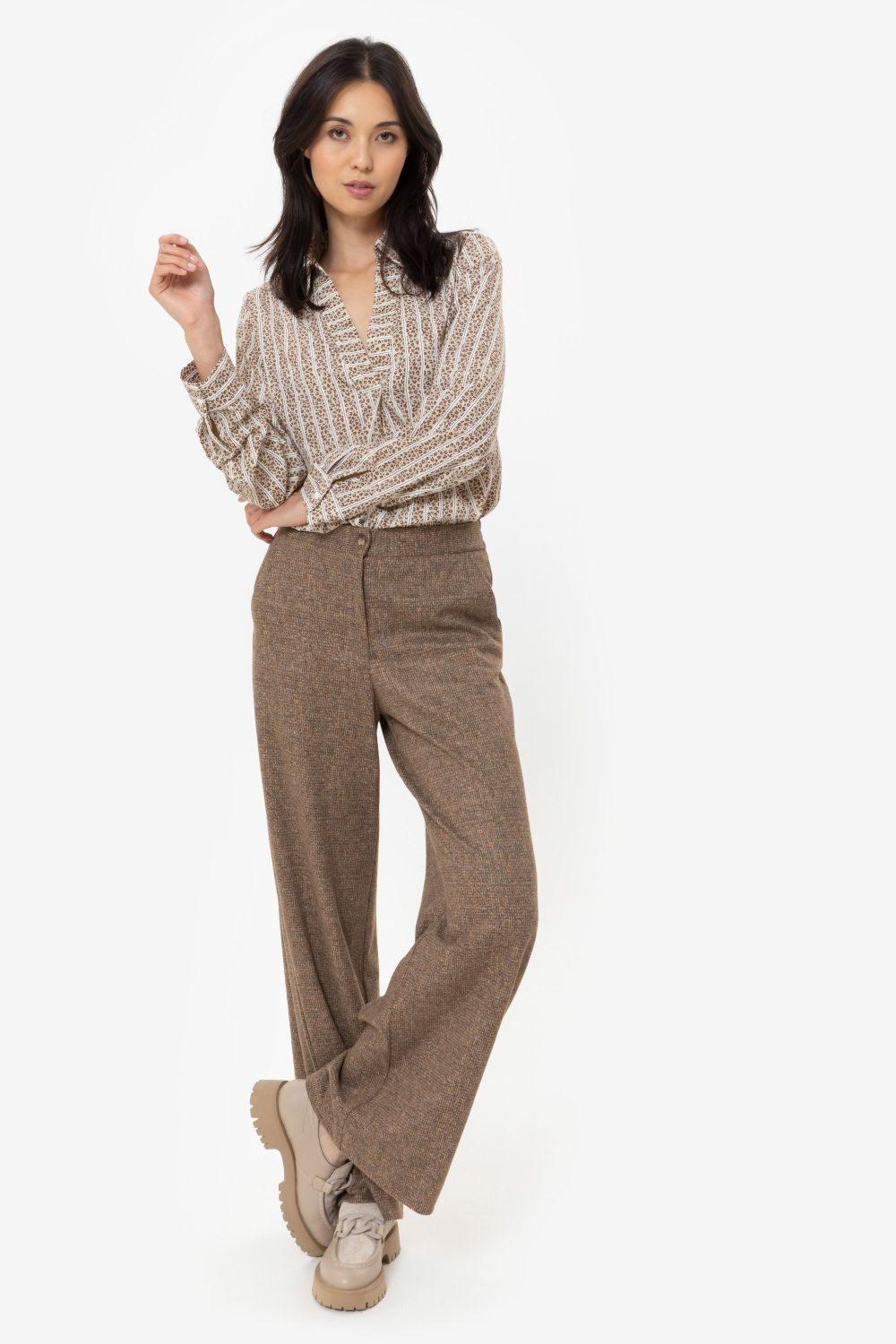 Pantalon long, coupe ample, camel et gris