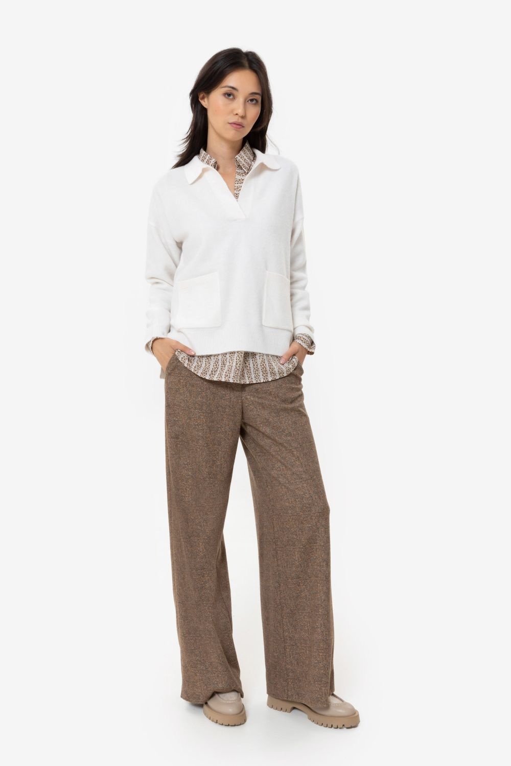 Pantalon long, coupe ample, camel et gris